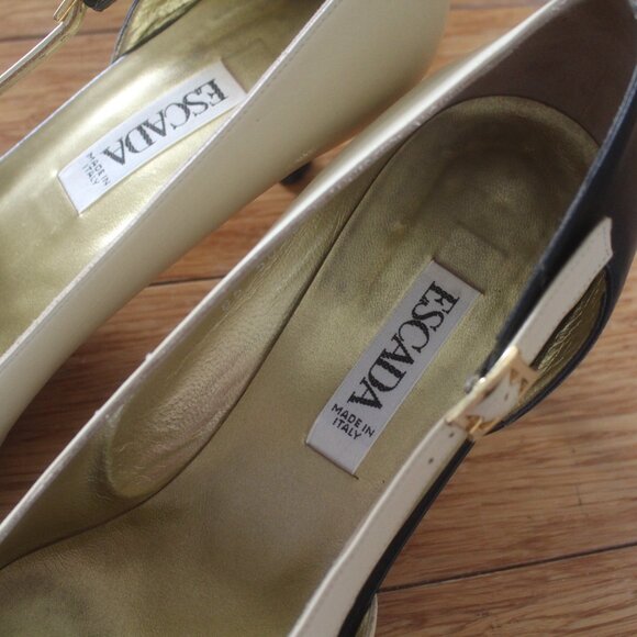 ESCADA Vintage 90s Shoes 6 Black & White Leather Heels Pumps  Vintage 1990s Escada Pointy Toe Heels Black/Ivory Leather Size 10